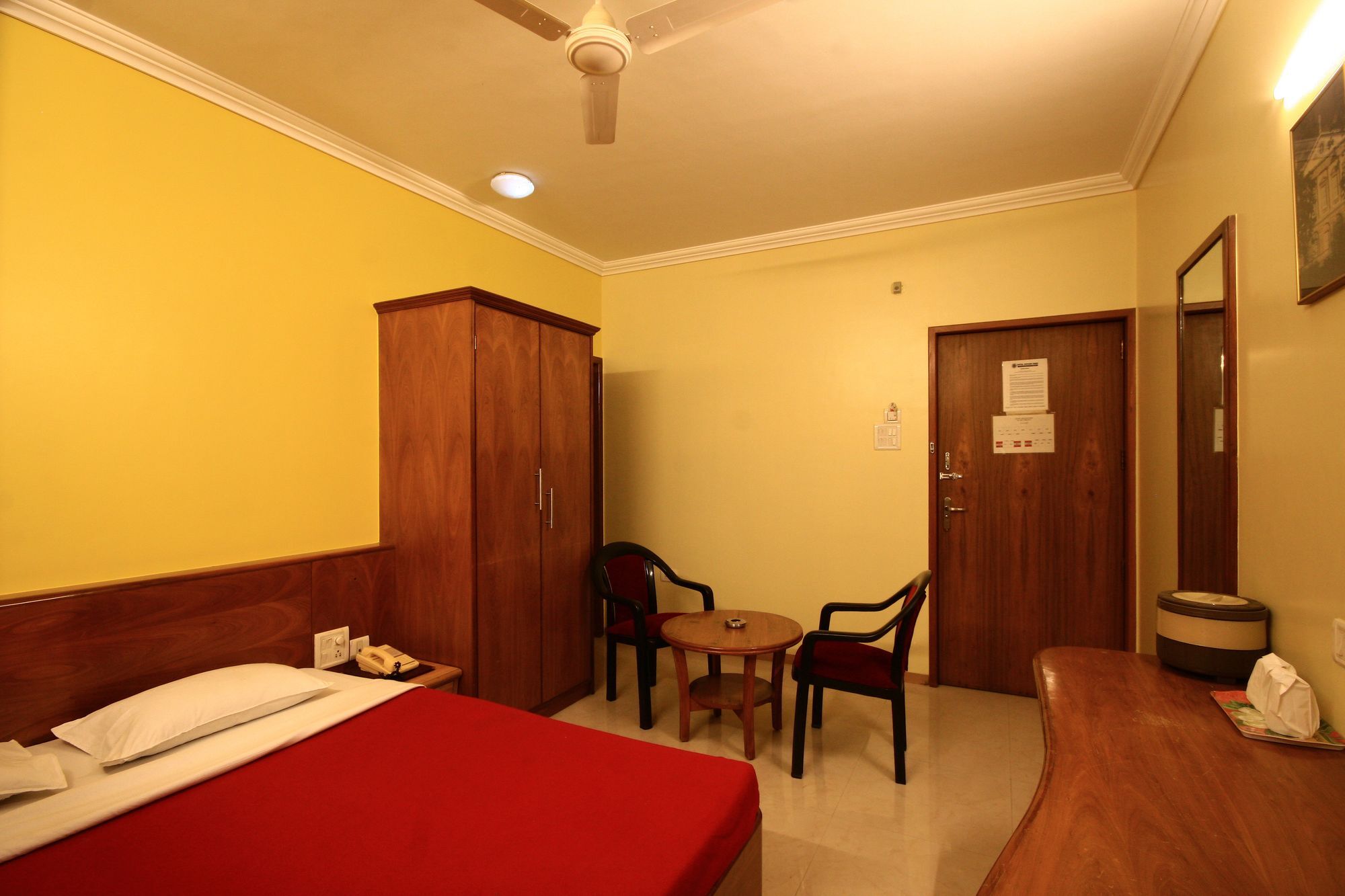 Hotel Deccan Park Pune Exterior photo
